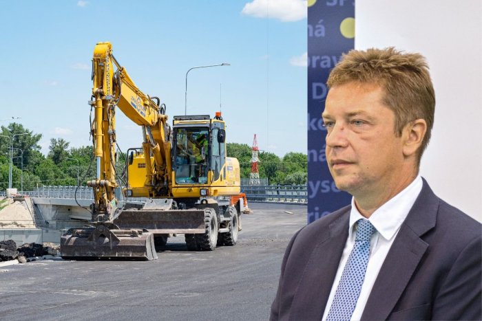 Ilustračný obrázok k článku Bojujeme s DLHOU prípravou stavby diaľnic: Minister ukázal riešenie, ktoré môže pomôcť