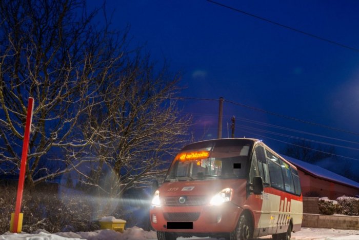Ilustračný obrázok k článku Záhadné okolnosti požiaru minibusu v Prešove: Oheň sa šíril rýchlo, spoj iba začínal cestu