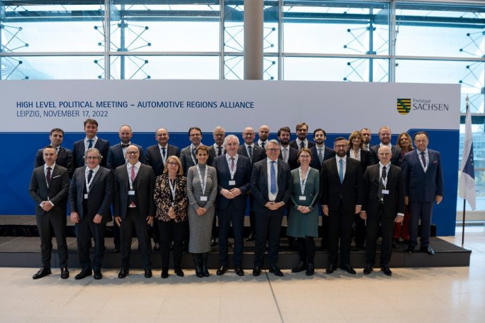 Ilustračný obrázok k článku Viskupič po rokovaní v Nemecku: Kraj chce transformáciu automobilového priemyslu