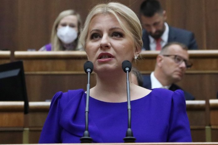 Ilustračný obrázok k článku Čaputová sa pustila OSTRO do politikov: Neskrývajte sa za ženskú SUKŇU!