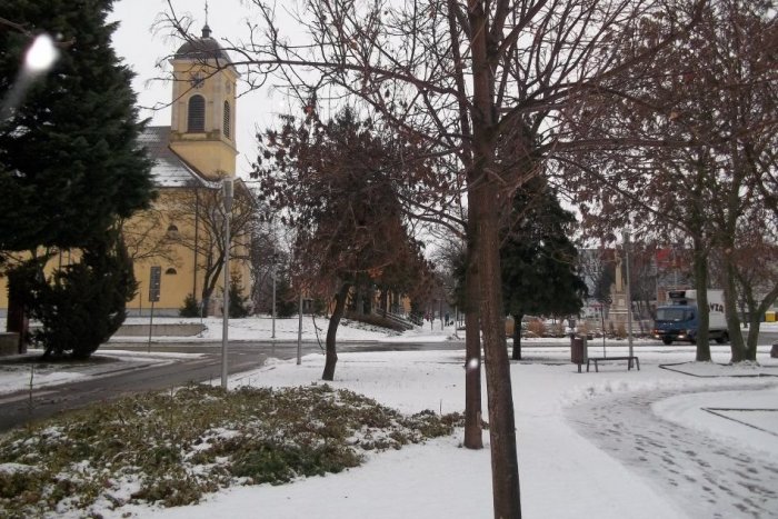 Ilustračný obrázok k článku Mesto Šaľa sa pripravuje na zimu: Obyvateľom doručí posypovú soľ