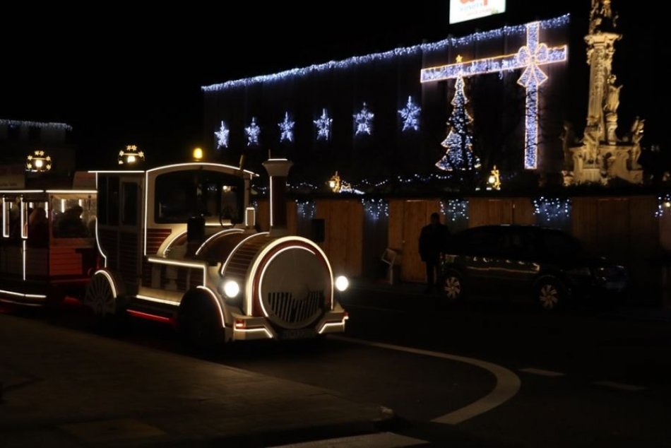 Ilustračný obrázok k článku Nestihli ste ho? NEVADÍ! Vianočný vláčik opäť príde do Nových Zámkov