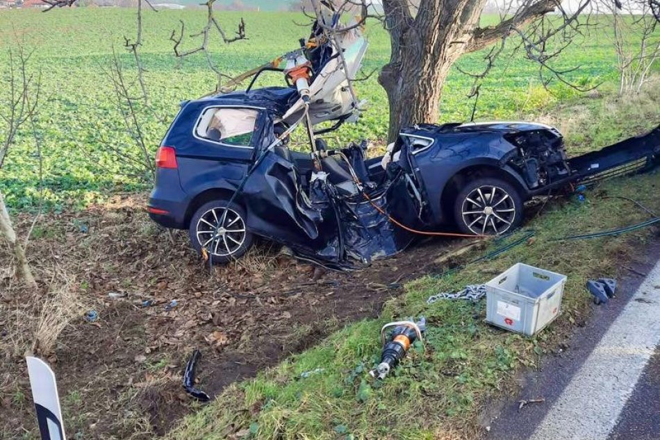 Ilustračný obrázok k článku Tragická nehoda pri Nitre, z auta zostala len kopa šrotu: Vodič nemal šancu prežiť, FOTO