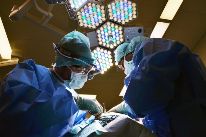 Ilustračný obrázok k článku MACHRI v ružinovskej nemocnici: Lekári operujú trojklanný nerv UNIKÁTNOU metódou!