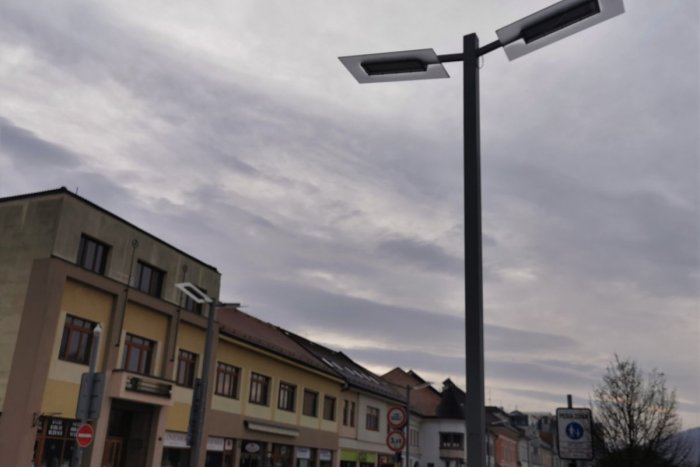 Ilustračný obrázok k článku Zvolenčanov čakajú veľké ODSTÁVKY elektriny: Dotknú sa viacerých ulíc, KEDY a KDE?