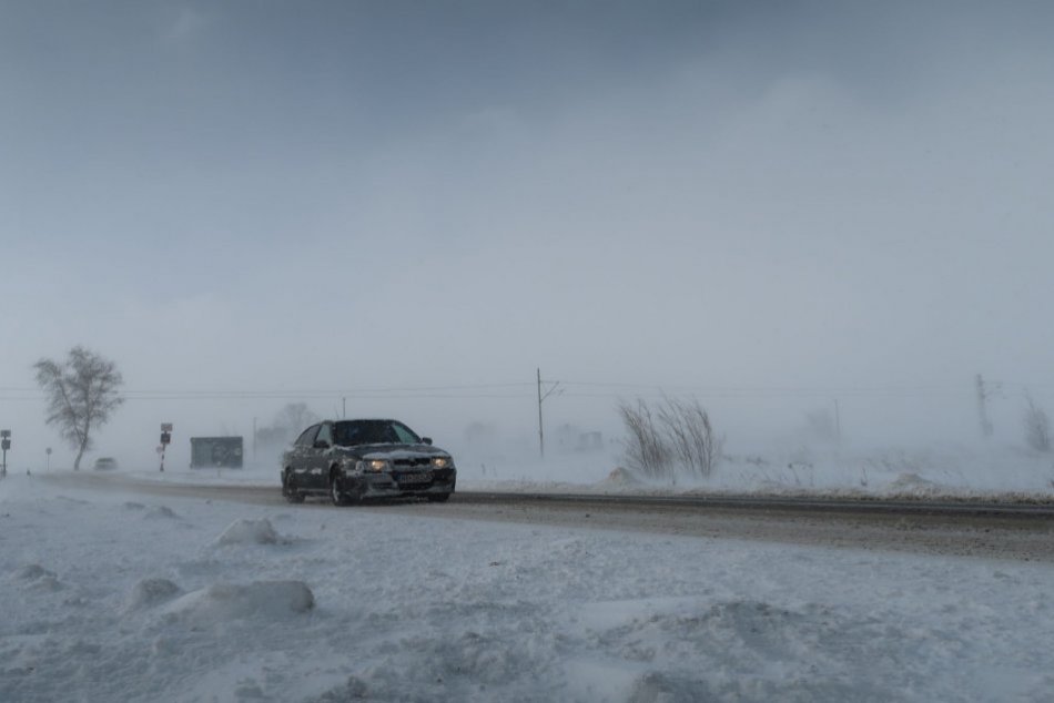 Ilustračný obrázok k článku Upozornenie pre vodičov: Na diaľnici pod Tatrami kvôli hustému sneženiu znížili rýchlosť