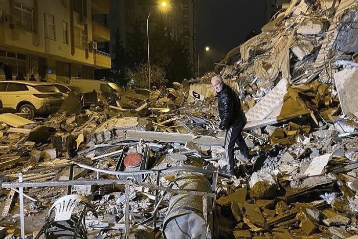 Ilustračný obrázok k článku FOTO: Ničivé zemetrasenie v Turecku a Sýrii! Taliansko VARUJE pred cunami