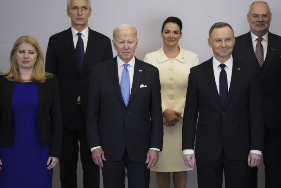 Ilustračný obrázok k článku Čaputová a Biden sa bok po boku zhodli: NATO je teraz silnejšie ako predtým, FOTO
