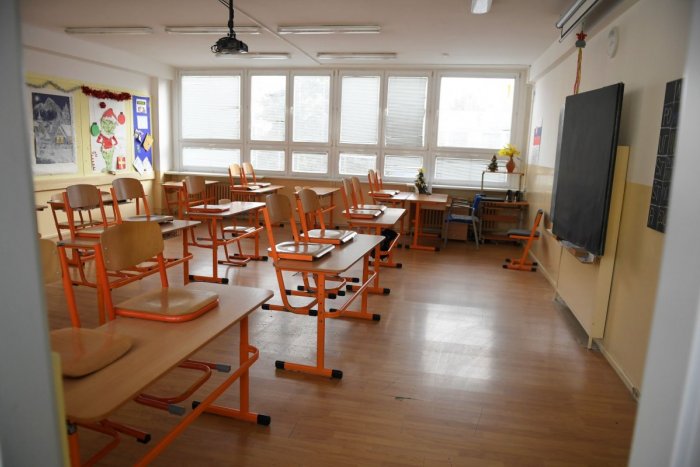 Ilustračný obrázok k článku Na bystrických školách sú VOĽNÉ miesta: Hľadajú KUCHÁRKU aj RIADITEĽA