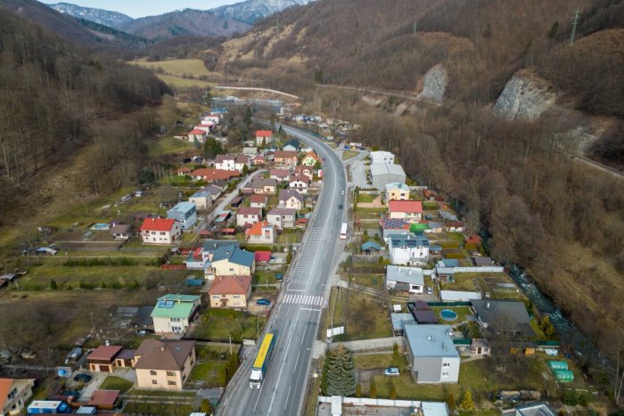 Ilustračný obrázok k článku Veľká rekonštrukcia cesty z Bystrice: Potrvá ROK a OBMEDZÍ obyvateľov aj vodičov