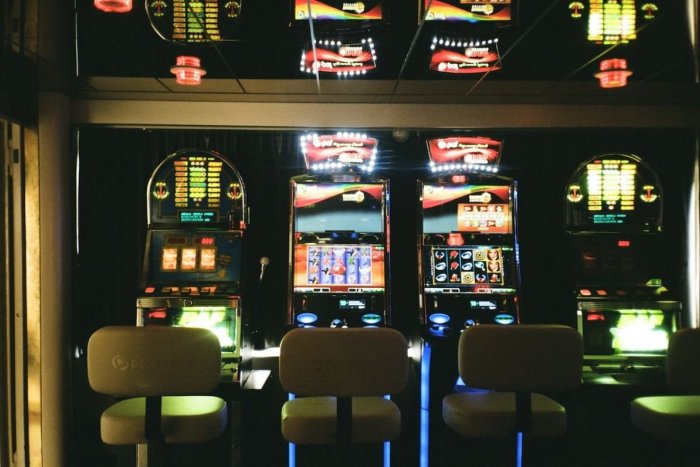 Ilustračný obrázok k článku V Nitre čoskoro zatvoria POSLEDNÉ kasíno: Hazard však ďalej prekvitá v okolí mesta