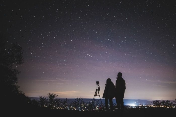 Ilustračný obrázok k článku Hviezdy potrebujú tmu: V Nitre vás ZADARMO naučia orientovať sa na nočnej oblohe