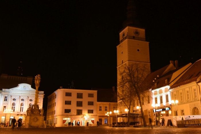 Ilustračný obrázok k článku Slovenské mestá sa zapoja do Hodiny Zeme: Ktoré pamiatky zhasnú v Trnave?
