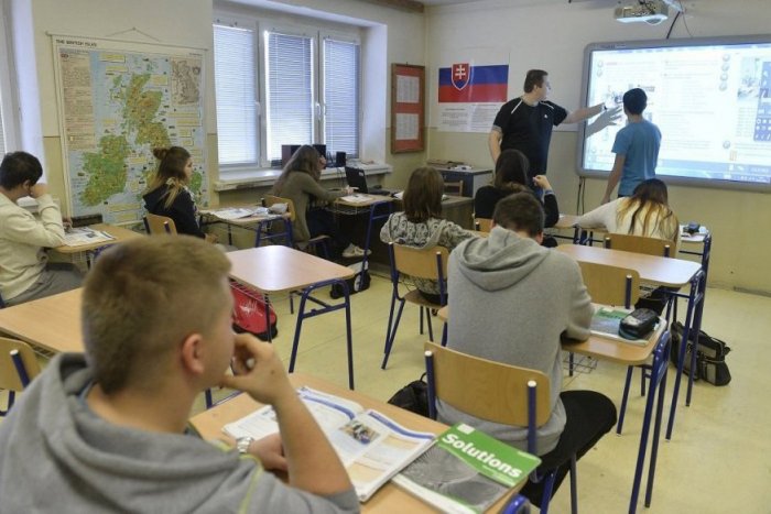 Ilustračný obrázok k článku Petržalka má PROBLÉM? Počet detí z Ukrajiny prevyšuje voľné kapacity v ŠKOLÁCH!