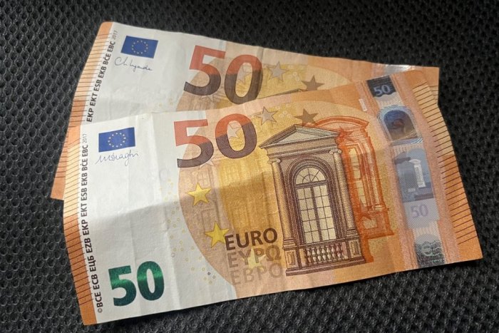 Ilustračný obrázok k článku DESAŤTISÍCE Slovákov dostanú od štátu 100 eur: SPĹŇATE nárok na príspevok?