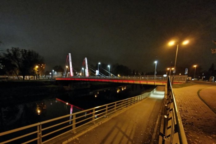 Ilustračný obrázok k článku Nitra sa zapojí do CELOSVETOVEJ akcie: Chrenovský most rozsvieti na červeno