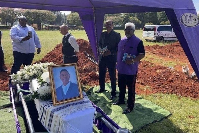 Ilustračný obrázok k článku Mŕtvy muž rok a pol ležal v márnici: Rodina čakala na jeho ZMŔTVYCHVSTANIE