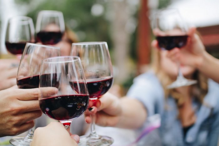 Ilustračný obrázok k článku Príďte ochutnať NAJLEPŠIE vína: Víno Tirnavia prinesie degustáciu aj PROGRAM