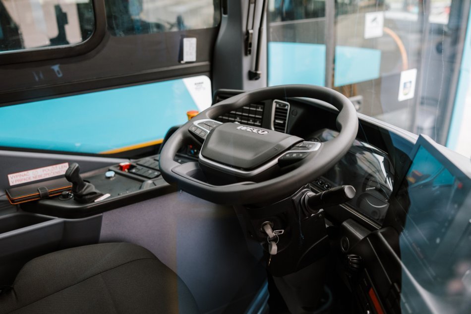 Ilustračný obrázok k článku Dopravca hľadá nových vodičov: V Nitre si budú môcť vyskúšať šoférovať autobus