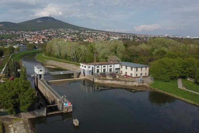 Ilustračný obrázok k článku Voda v rieke Nitra je dlhodobo KONTAMINOVANÁ: Stále obsahuje ortuť a aj ARZÉN