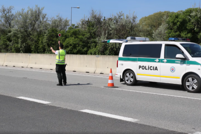 Ilustračný obrázok k článku Na D1 Prešov - Košice jazdili mnohí vodiči bez známky: Polícia zistila viaceré porušenia