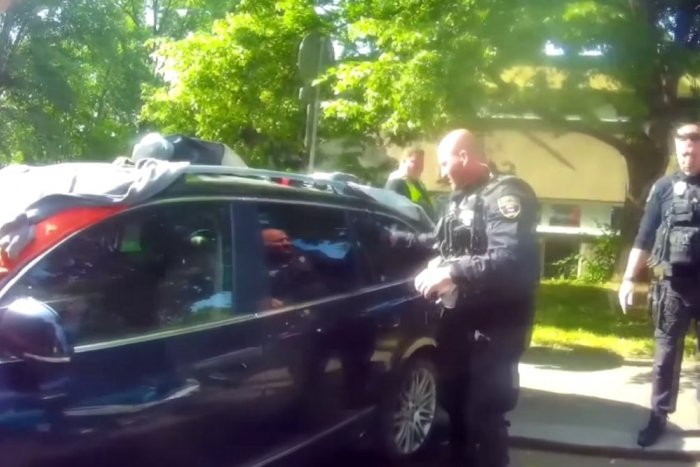 Ilustračný obrázok k článku Mladá vodička nemohla odomknúť auto: V horúcom PEKLE zostal jej synček! VIDEO