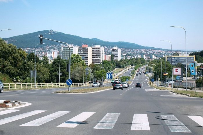 Ilustračný obrázok k článku Nitra hľadá kolegu pre Stredisko mestských služieb: KOĽKO eur môžete zarobiť?