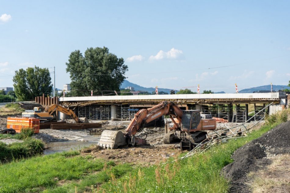 Ilustračný obrázok k článku Chystá sa betonáž mosta na Solivarskej: Prešovčania budú musieť strpieť v NOCI hluk
