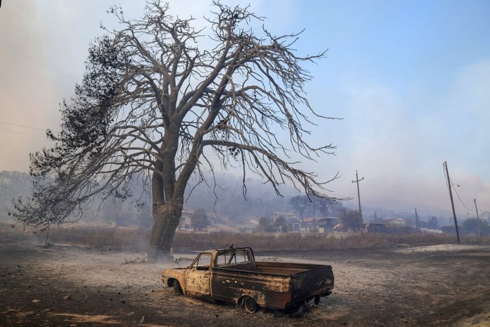 Ilustračný obrázok k článku Okolie Atén sužujú rozsiahle požiare: Slovensko pošle na pomoc DESIATKY hasičov