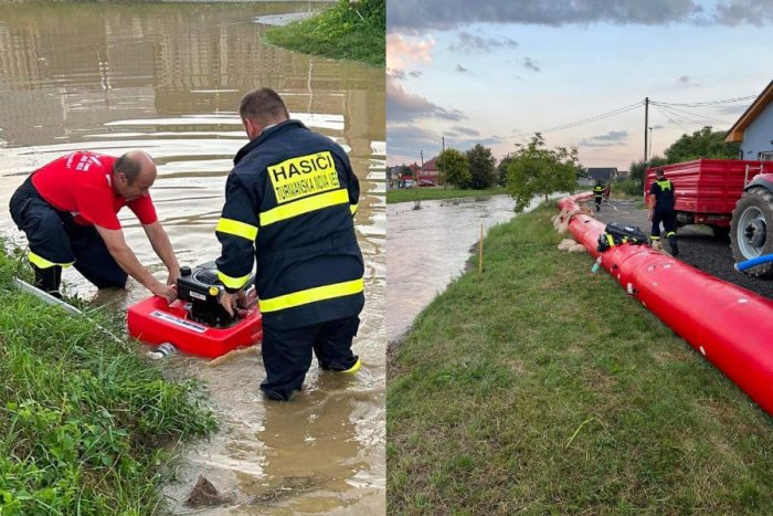 Ilustračný obrázok k článku Stúpajúca voda OHROZOVALA obce na východe: Postavili protipovodňové bariéry, FOTO