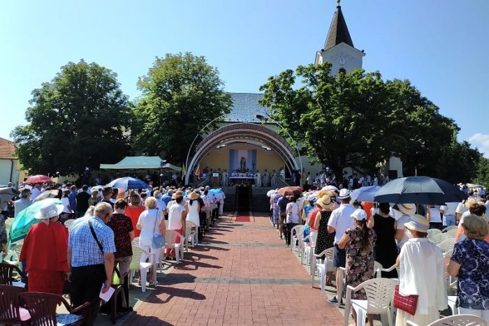 Ilustračný obrázok k článku Chystáte sa na púť na Kalvárii? Na TÝCHTO miestach budete môcť zaparkovať