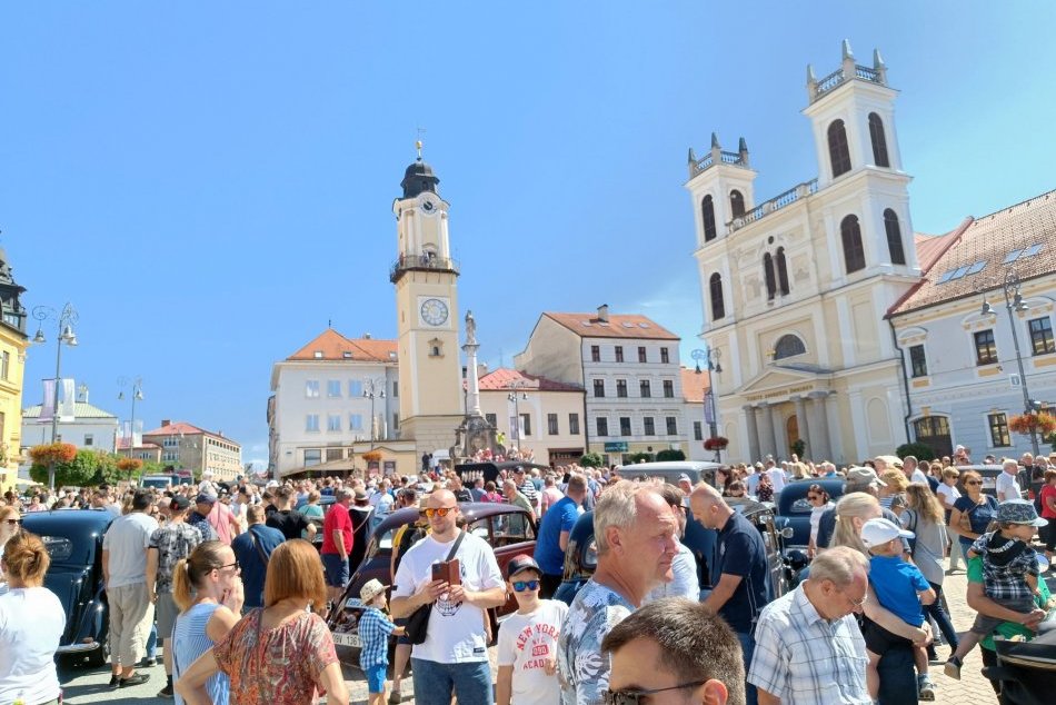 Ilustračný obrázok k článku Vybrali sme TOP 12 akcií víkendu: Bystrica privíta Čechomor, Mirgovú aj VETERÁNY