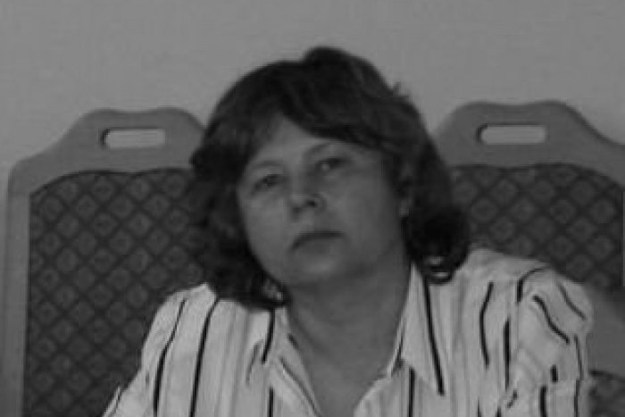 Ilustračný obrázok k článku Mnohých Bystričanov zasiahla smutná správa: Zomrela obľúbená pedagogička z UMB