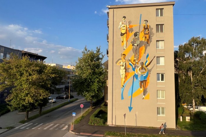 Ilustračný obrázok k článku V Košiciach sa vyníma nová murálna maľba: Päť veľkých maratónskych príbehov v jednom diele!