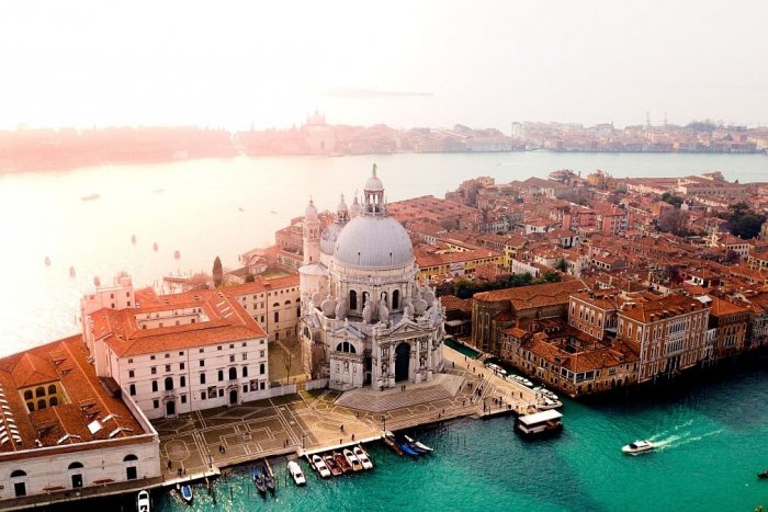 Ilustračný obrázok k článku Benátky začnú od turistov vyberať VSTUPNÉ: Koľko eur budú musieť ZAPLATIŤ?