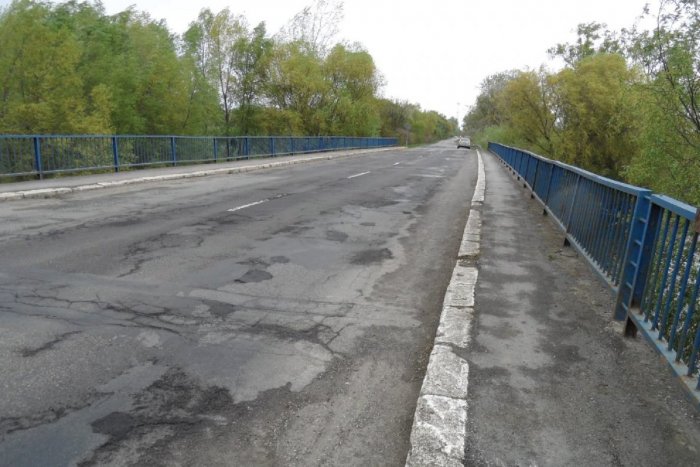 Ilustračný obrázok k článku Poškodený most v Michalovskom okrese: Vodiči nerešpektujú obmedzenia, hrozí jeho uzatvorenie!
