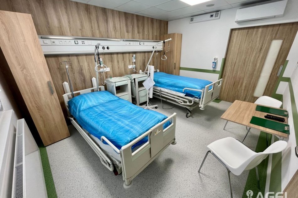 Ilustračný obrázok k článku Zvolenská nemocnica otvorila nové NADŠTANDARDNÉ oddelenie: Čím sa líši od iných? FOTO