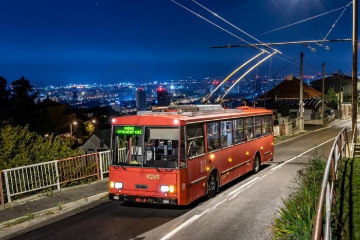 Ilustračný obrázok k článku Veľký VÝPREDAJ dopravného podniku: NEKÚPITE trolejbus, električku či fekálne vozidlo?
