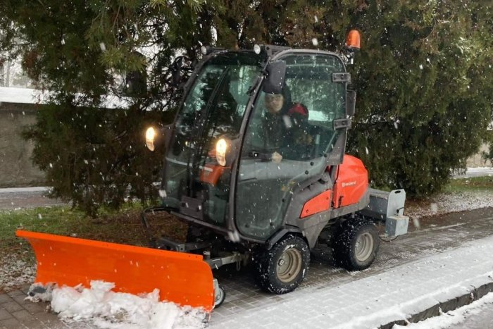 Ilustračný obrázok k článku Cestári v Trnave sú na zimu pripravení: So snehom bude bojovať 28 mechanizmov