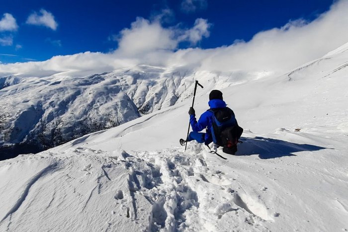 Ilustračný obrázok k článku TRAGÉDIA na horách: Český lyžiar spustil lavínu, ZOMREL pod tonami snehu