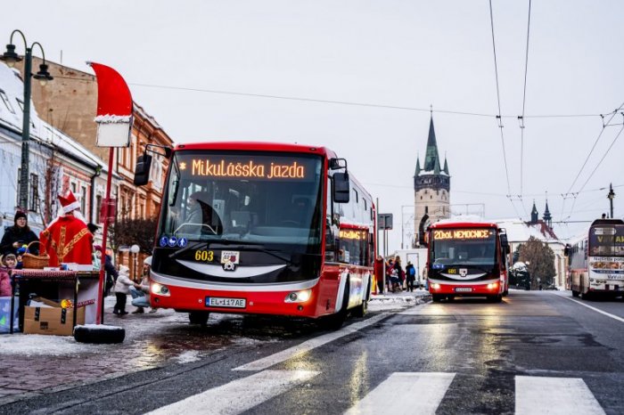 Ilustračný obrázok k článku Akou trasou a v akom čase pôjde? Prešovom bude jazdiť Mikulášsky autobus