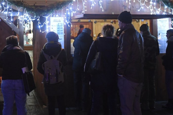 Ilustračný obrázok k článku KURIOZITA: Návštevník vianočných trhov v Košiciach zostal sklamaný, nezohnal obľúbený PUNČ!