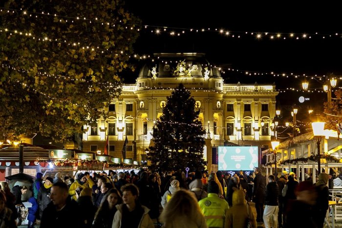Ilustračný obrázok k článku Vianočné trhy čaká PRESTÁVKA: Po sviatkoch budú otvorené až do Silvestra