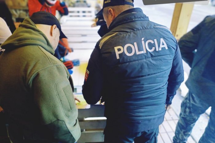 Ilustračný obrázok k článku Polícia PREKVAPIVO znova PÁTRA po Tiffani: Dievča je opäť NEZVESTNÉ, FOTO vnútri