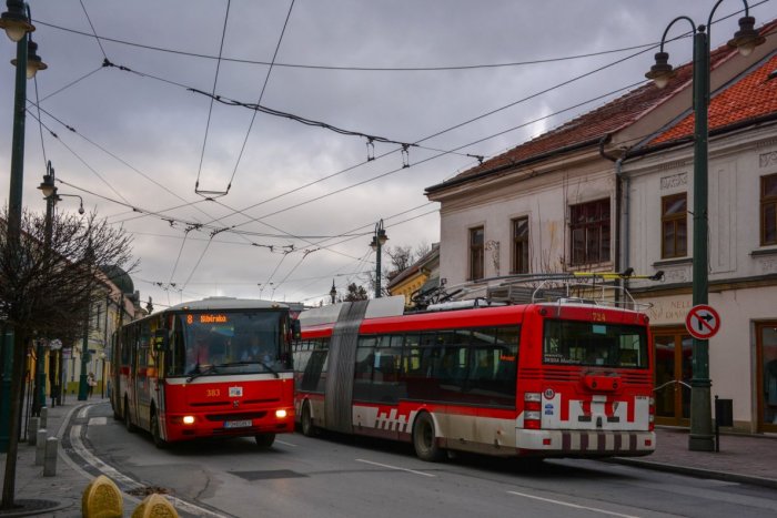 Ilustračný obrázok k článku Veľká noc pozmení režim chodu liniek MHD: Ako budú jazdiť spoje v Prešove počas sviatkov?