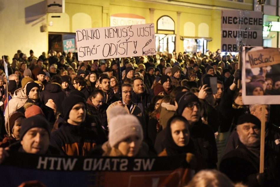 Ilustračný obrázok k článku Ľudia vyšli do ulíc aj v Košiciach: Pozrite si momentky z protestu na Hlavnej