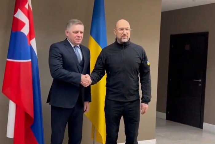 Ilustračný obrázok k článku Fico pricestoval do Užhorodu: Rokoval s ukrajinským premiérom, VIDEO