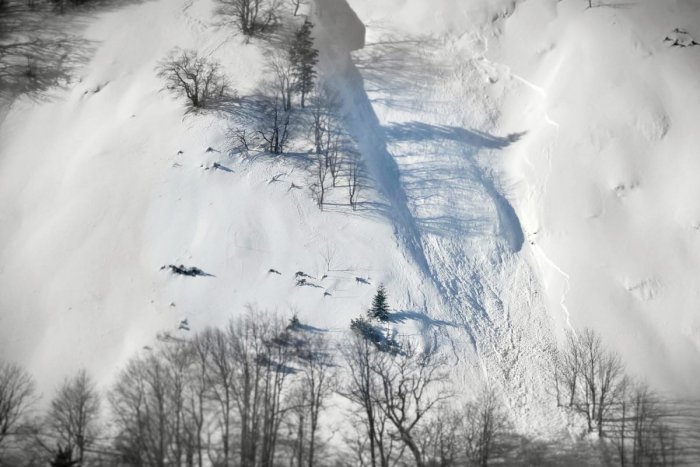 Ilustračný obrázok k článku Pád lavíny na Slovensku skončil TRAGICKY! Masa snehu ZABILA 65-ročného muža