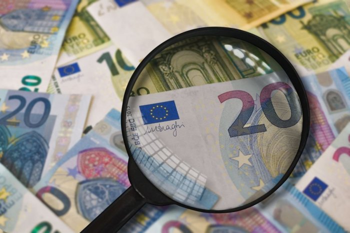 Ilustračný obrázok k článku Na Slovensku sa objavili FALOŠNÉ eurá! TAKTO ich spoľahlivo rozoznáte