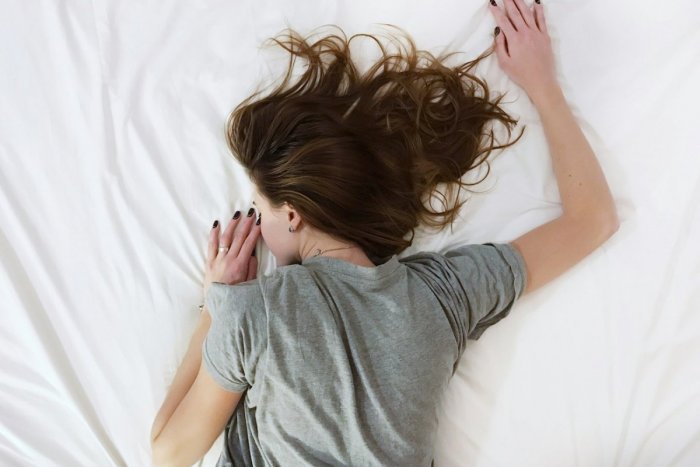 Ilustračný obrázok k článku Vyspite sa poriadne: Ktoré sú najlepšie polohy spánku a ktorým by ste sa mali určite vyhnúť?